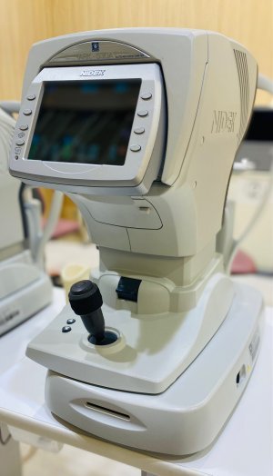 オートレフケラトトノメーター
